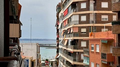 Foto 2 de Piso en venta en Raval Roig - Virgen del Socorro, Alicante / Alacant