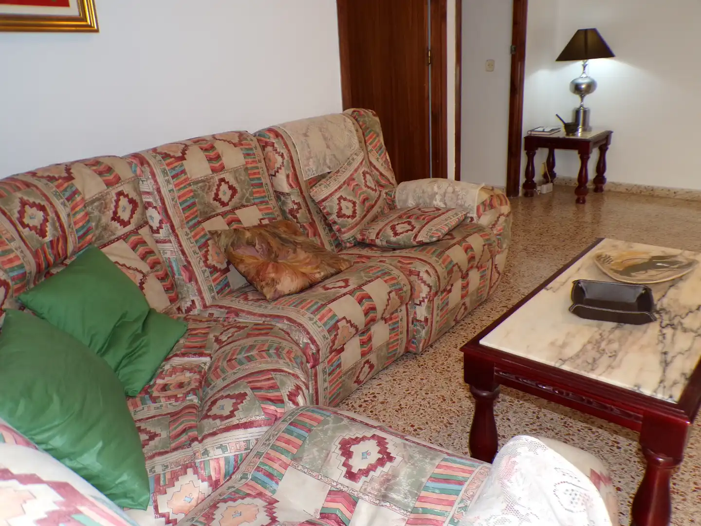 Wohnzimmer von Wohnung zum Verkauf in Rocafort mit Ofen und Balkon