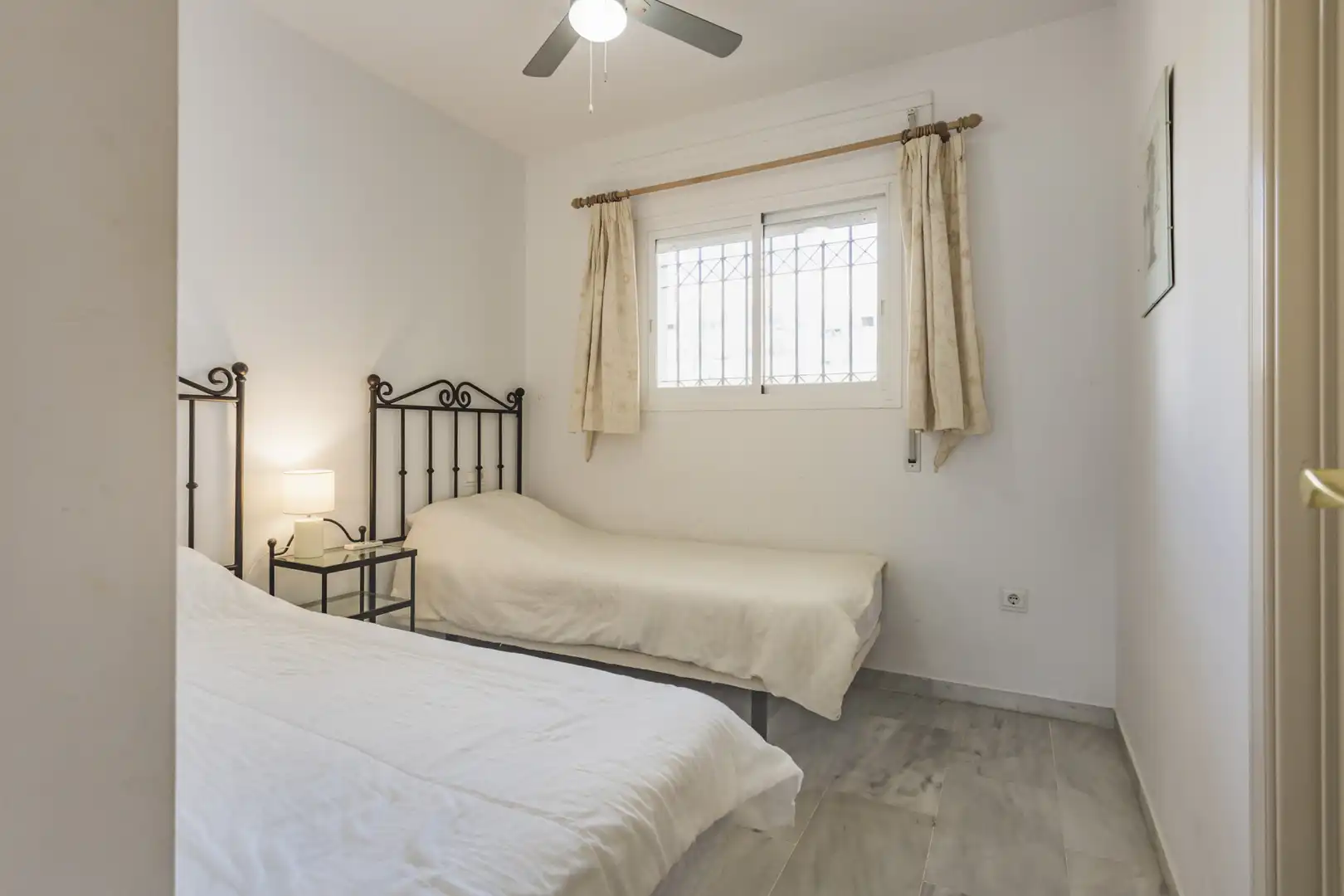 Apartamento con terraza en venta en Calahonda, imagen 13