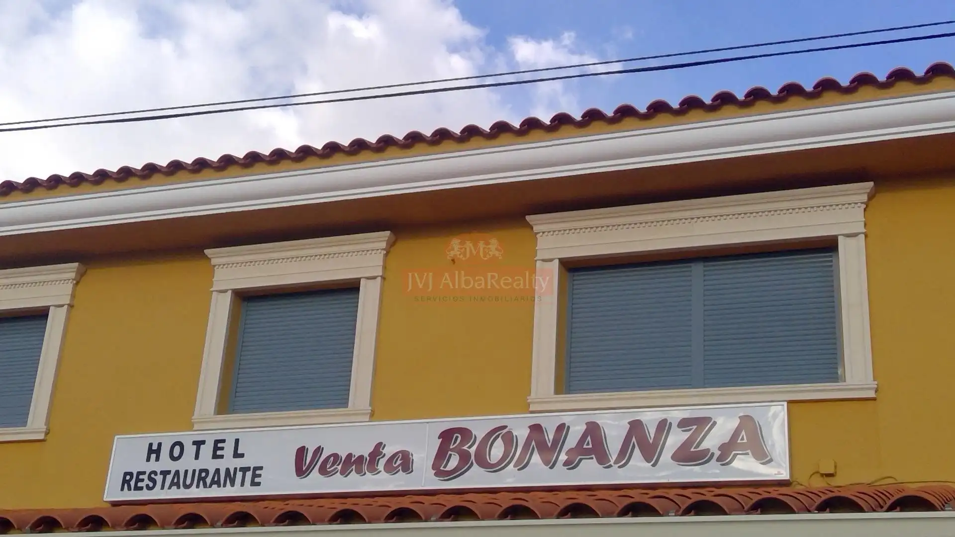 Vista exterior de Local en venda en Robledo