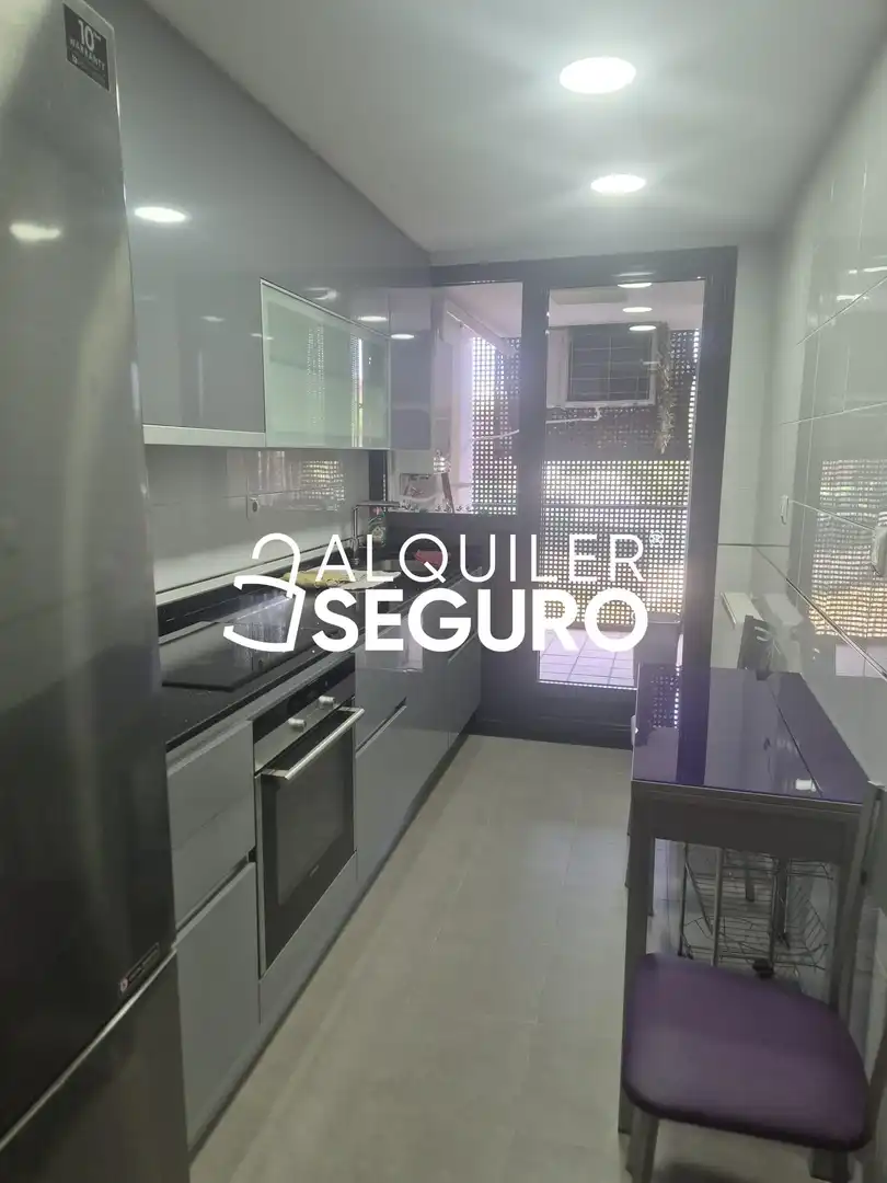 Cuina de Pis de lloguer en Tres Cantos amb Aire condicionat, Calefacció i Terrassa