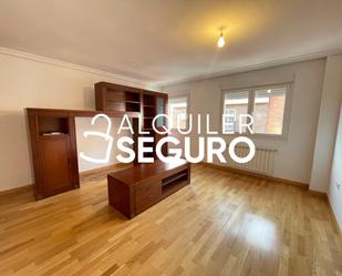 Flat to rent in  Madrid Capital  with Air Conditioner, Heating and Terrace