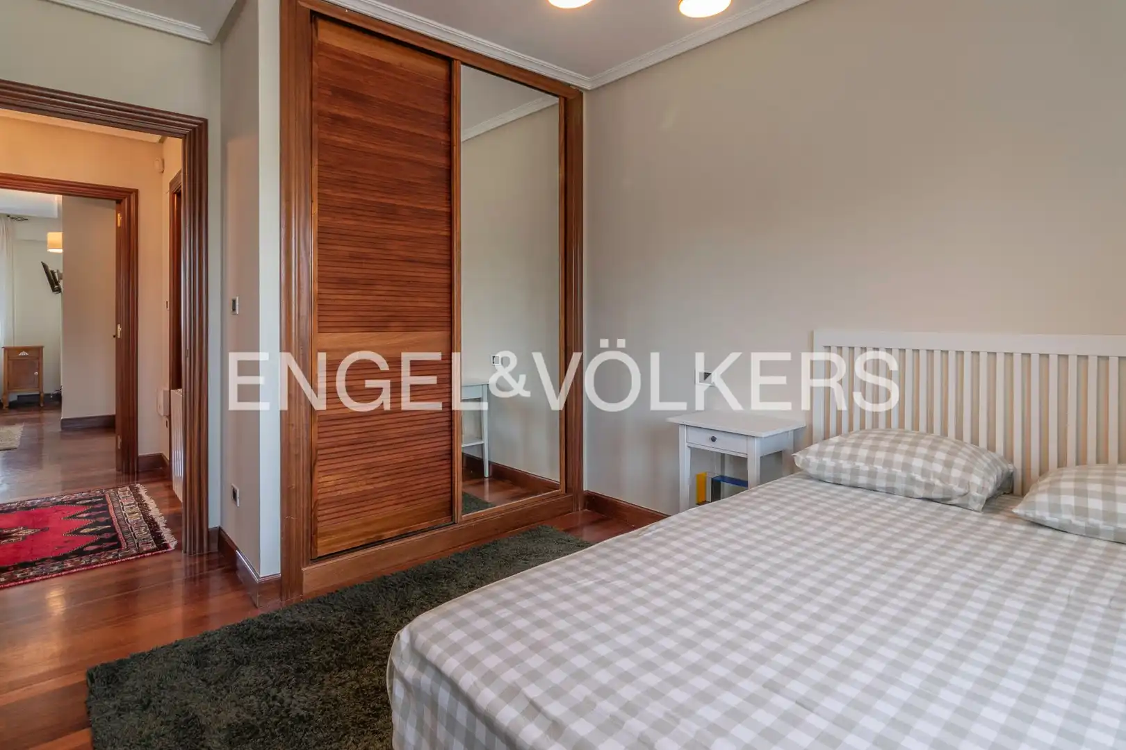 Schlafzimmer von Einfamilien-Reihenhaus zum Verkauf in Gamiz-Fika mit Heizung, Privatgarten und Terrasse
