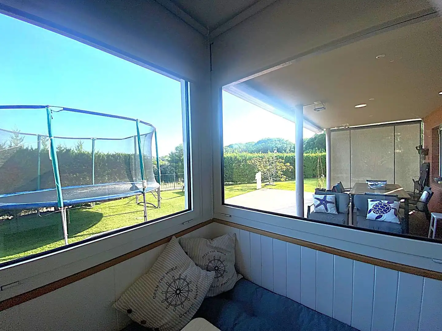 Schlafzimmer von Haus oder Chalet zum Verkauf in Sant Vicenç de Montalt mit Klimaanlage, Heizung und Privatgarten