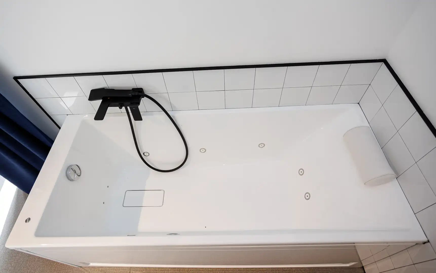 Bathroom of Commercial properties for sale in Friol  with Furnished