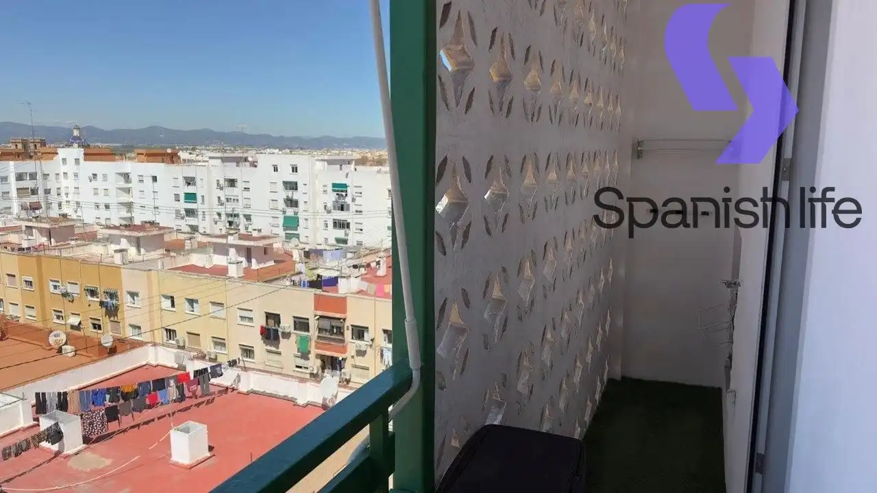 Terraza de Piso en venta en Valencia con Terraza y Amueblado
