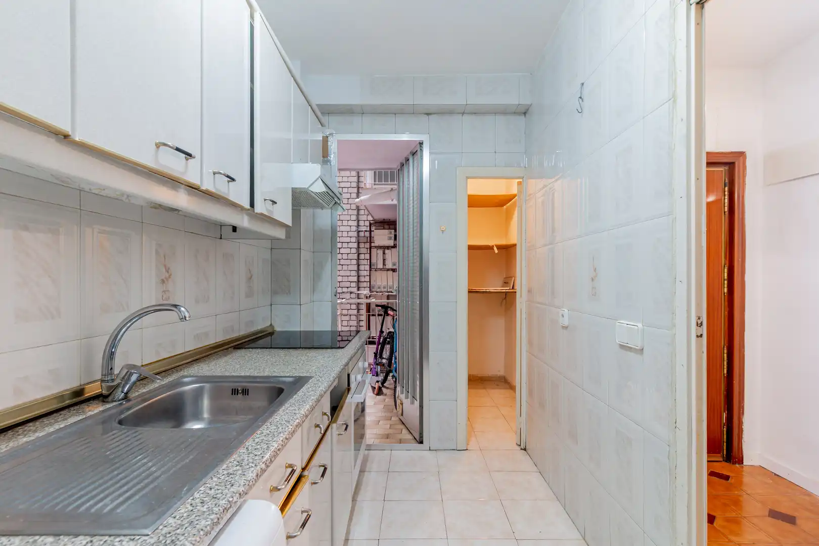 Cocina de Piso en venta en Madrid con Calefacción