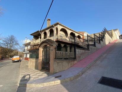 Exterior view of House or chalet for sale in Benalúa de las Villas  with Terrace, Swimming Pool and Balcony