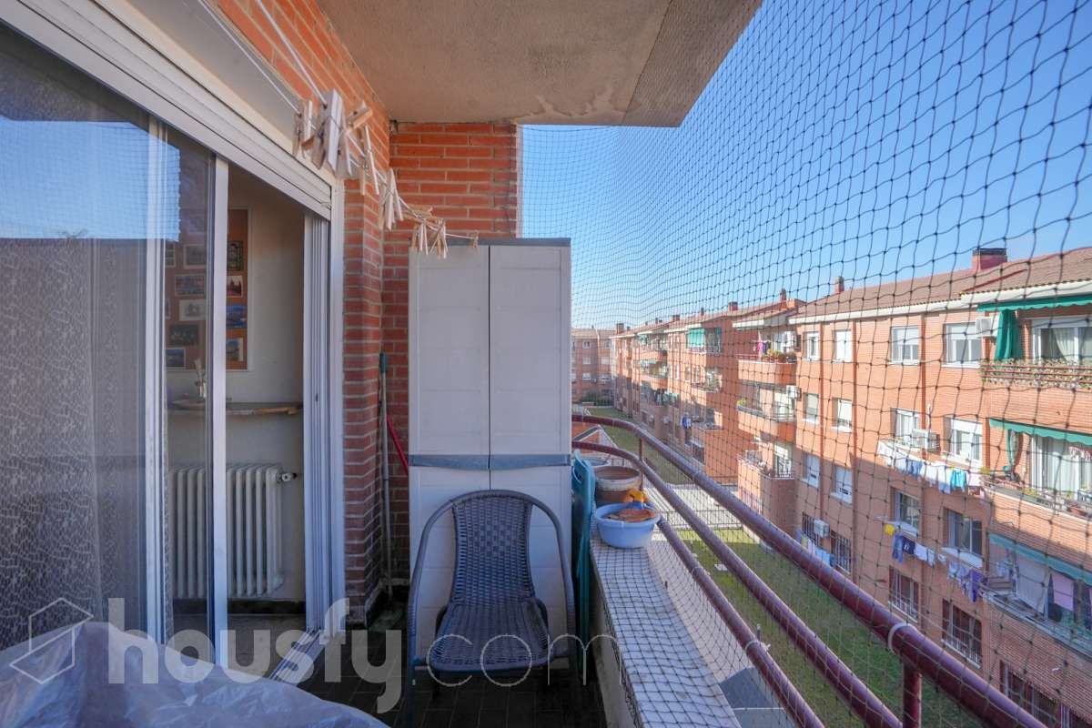 Balcony of Flat for sale in  Madrid Capital  with Heating, Terrace and Storage room