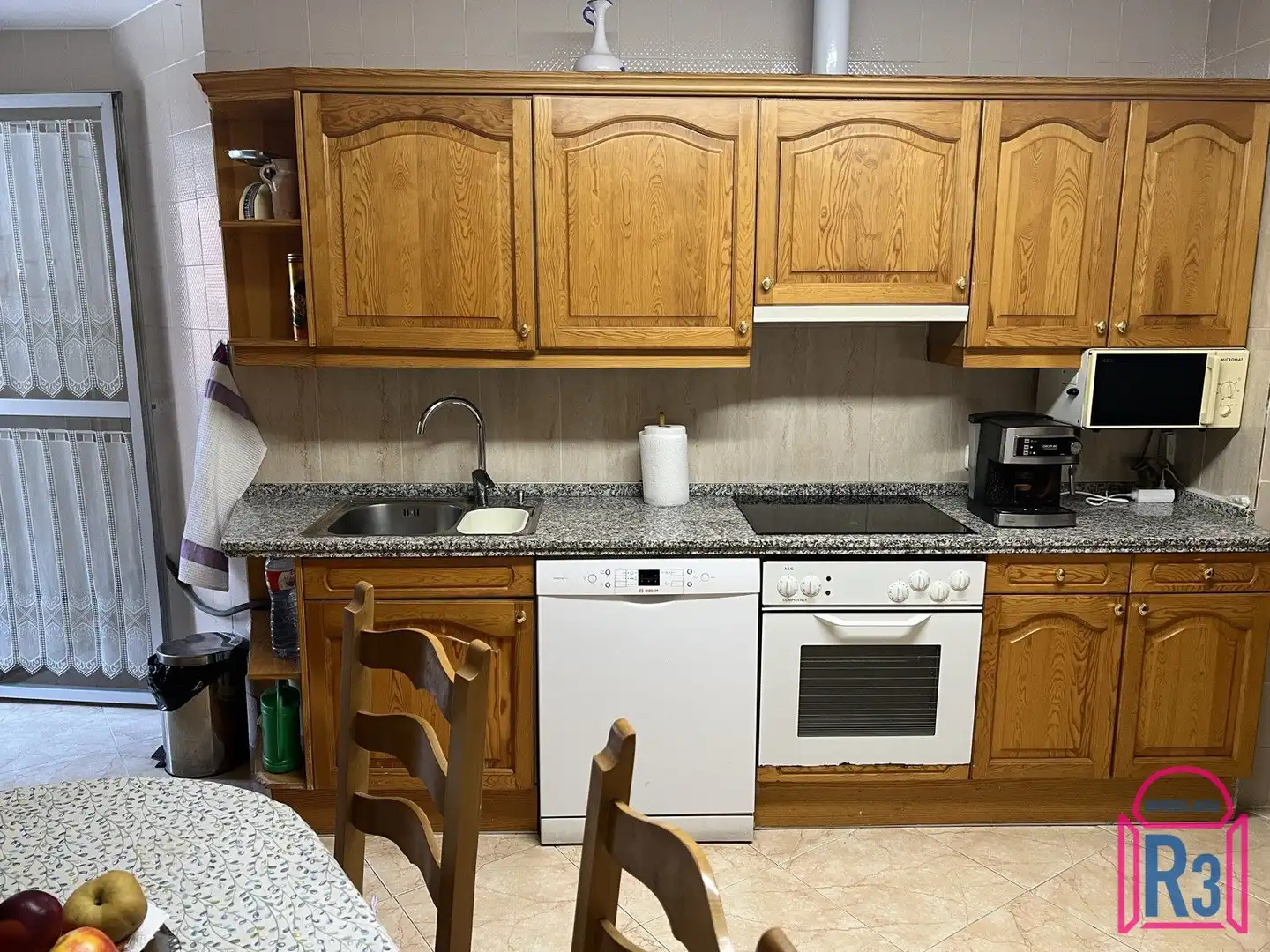 Cocina de Piso en venta en León Capital  con Calefacción, Terraza y Trastero