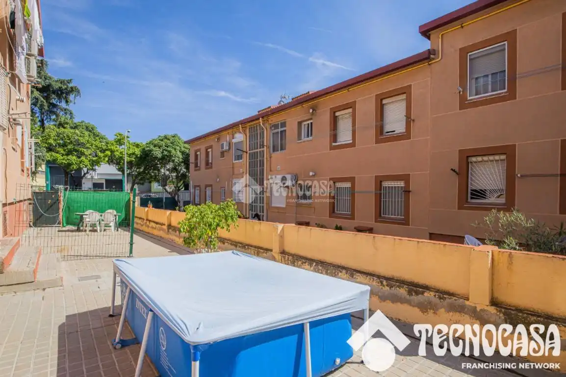 Vista exterior de Pis en venda en Badalona
