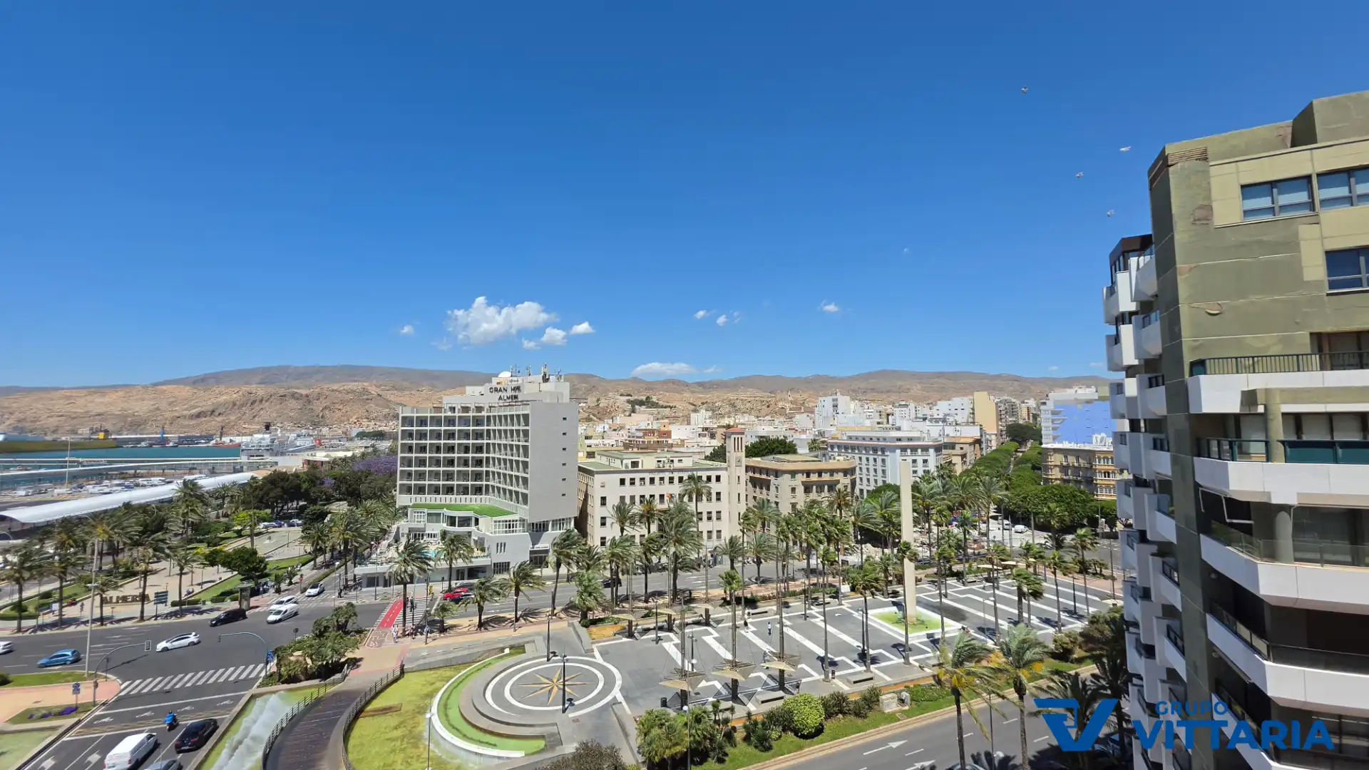 Vista exterior de Dúplex en venda en Almería amb Traster