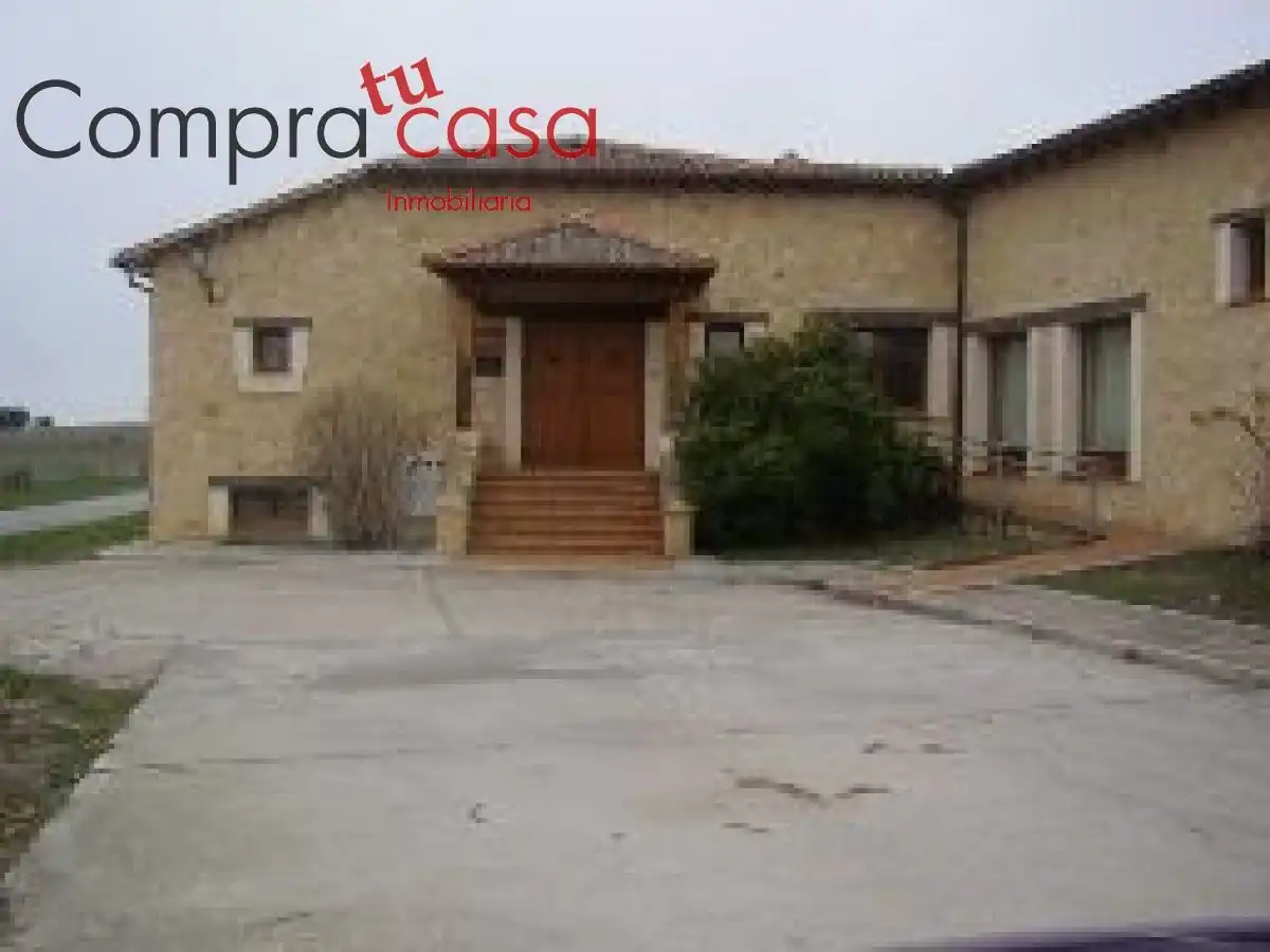 Exterior view of Country homes for sale in Yanguas de Eresma  with Air Conditioner, Heating and Private garden