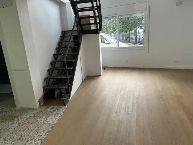 Maisonette zum Verkauf in Badalona mit Klimaanlage und Parkett