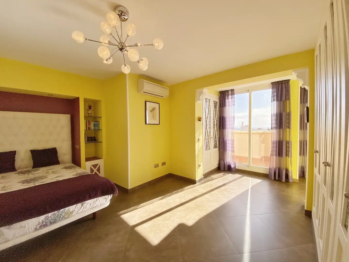Dormitori de Àtic en venda en Marbella amb Aire condicionat, Terrassa i Forn