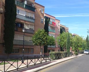 Vista exterior de Pis en venda en Parla amb Aire condicionat i Terrassa