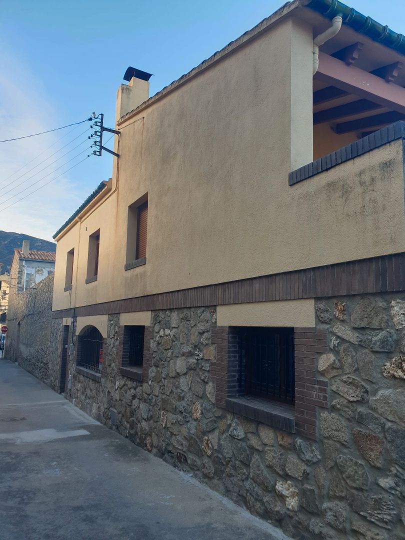 Vista exterior de Casa o xalet en venda en Cantallops amb Calefacció, Jardí privat i Moblat