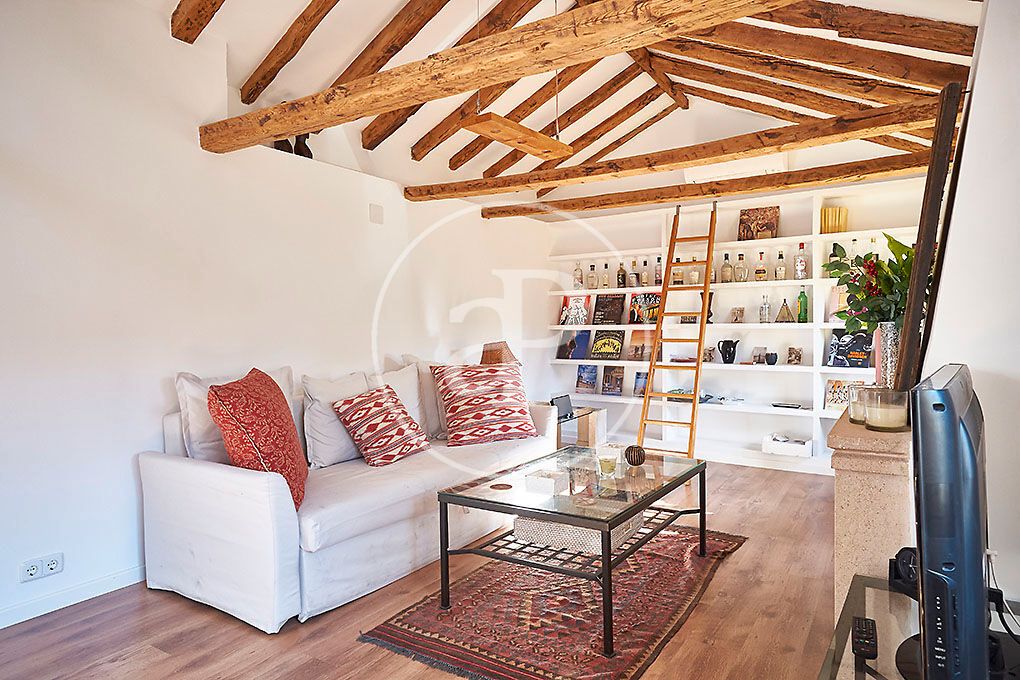 Living room of Attic to rent in  Madrid Capital  with Air Conditioner, Heating and Furnished