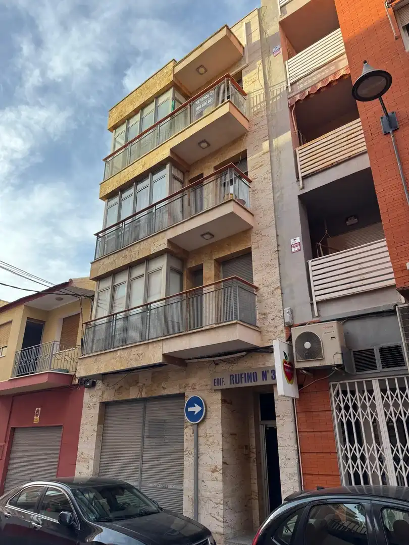 Flat with lift for sale in Concha Castañed 3