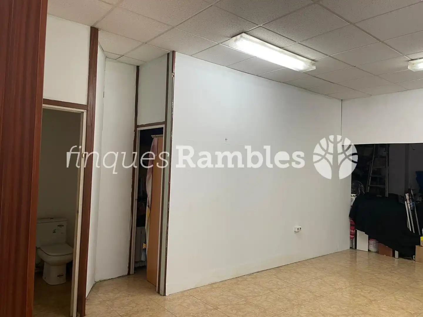 Local commercial à vendre à Santa Margarida de Montbui, imagen 5