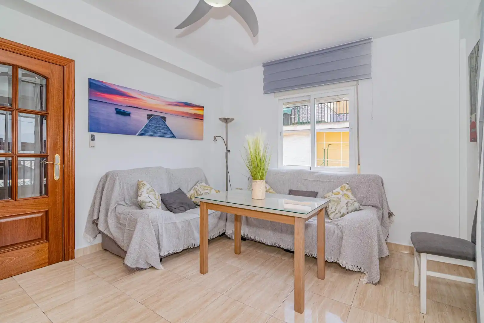 Living room of Flat for sale in Granada  with Air Conditioner, Heating and Terrace