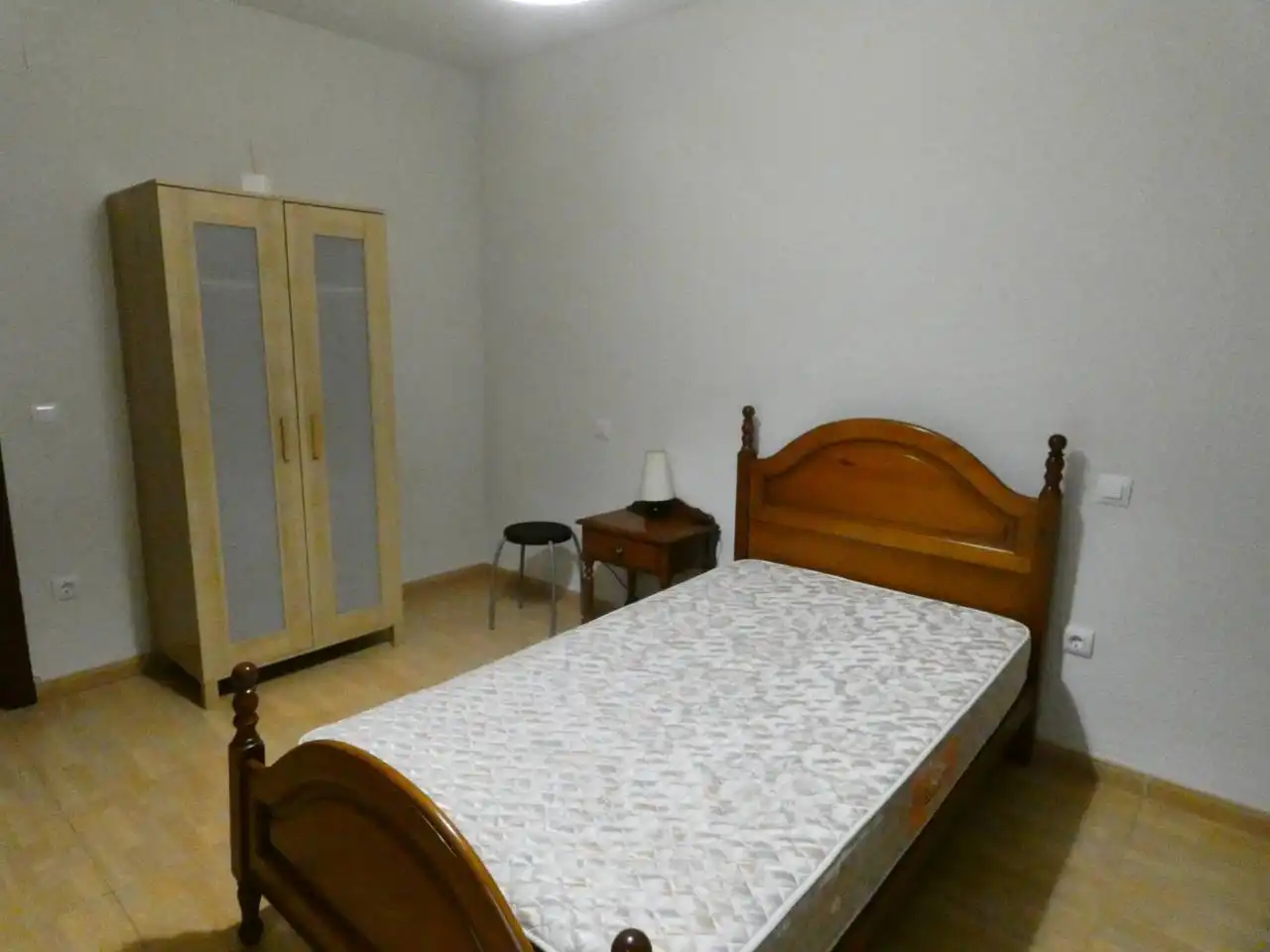 Flat for rent in Calle COVARRUBIAS, Avenida Europa - San Antón