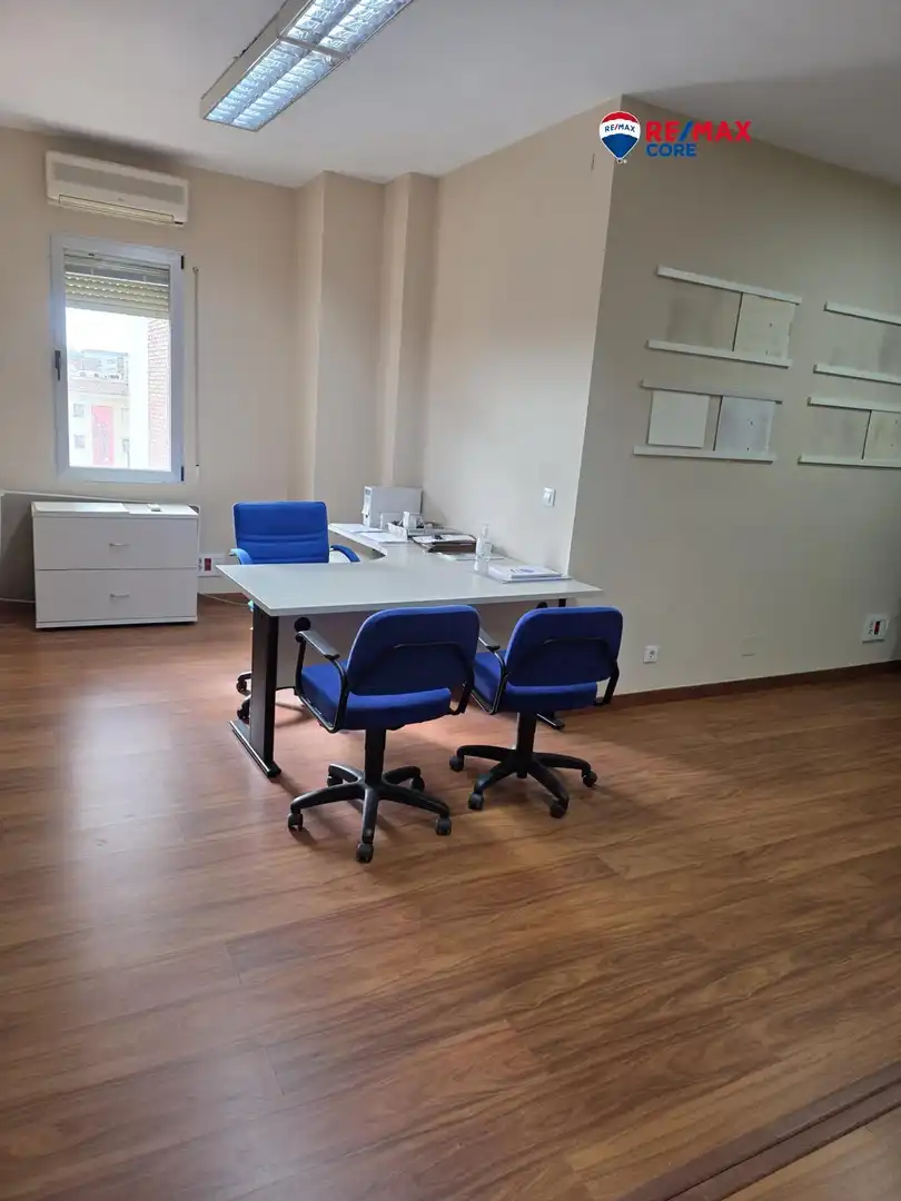 Oficina en venta en Badajoz con Aire acondicionado y Calefacción