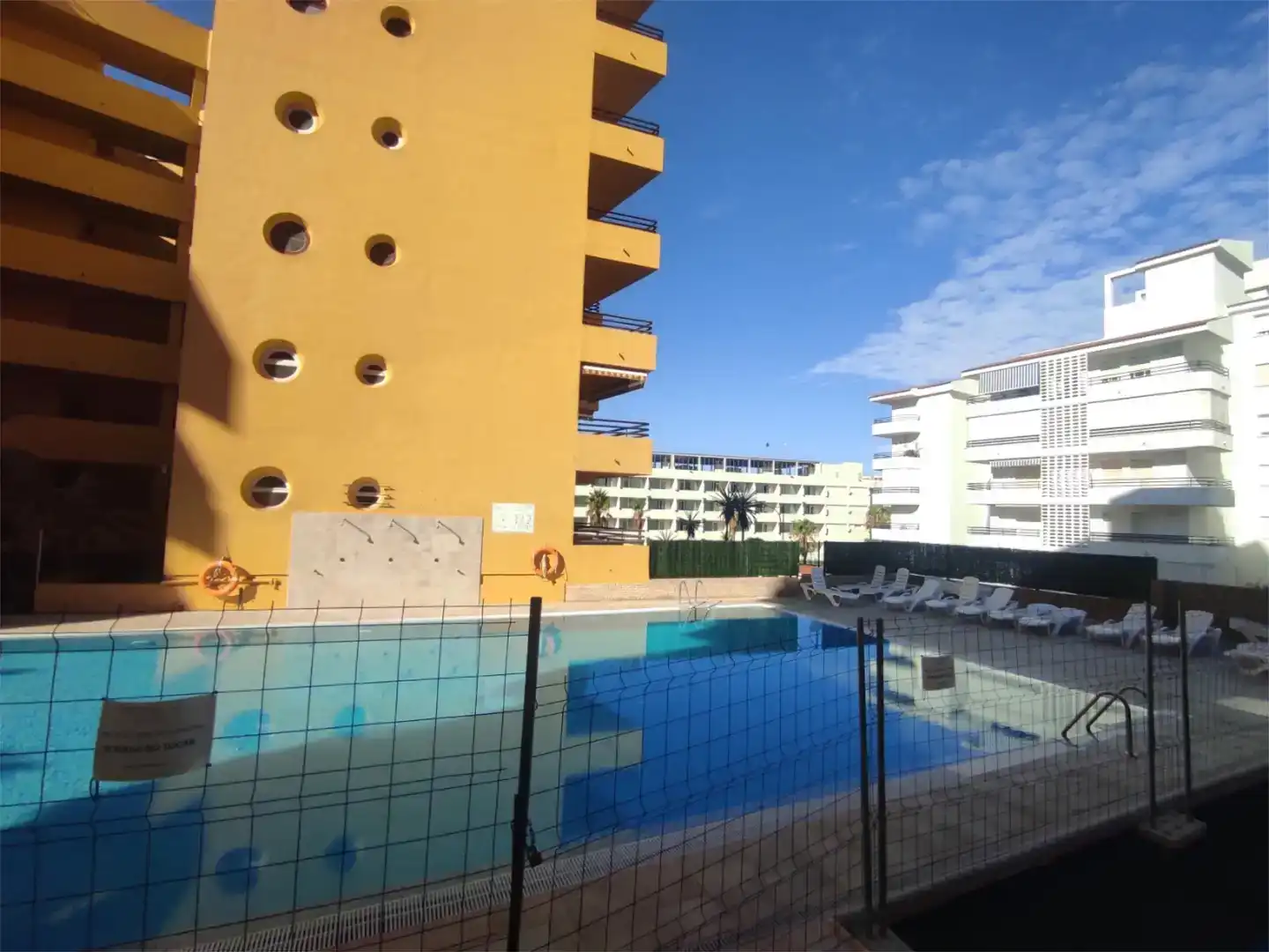 Piscina de Piso en venta en Almonte con Piscina y Balcón