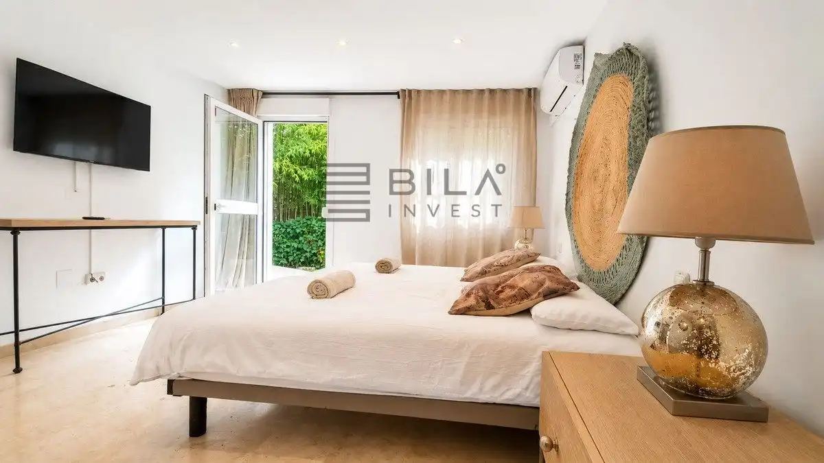 Chalet con piscina en venta en Las Chapas, imagen 7