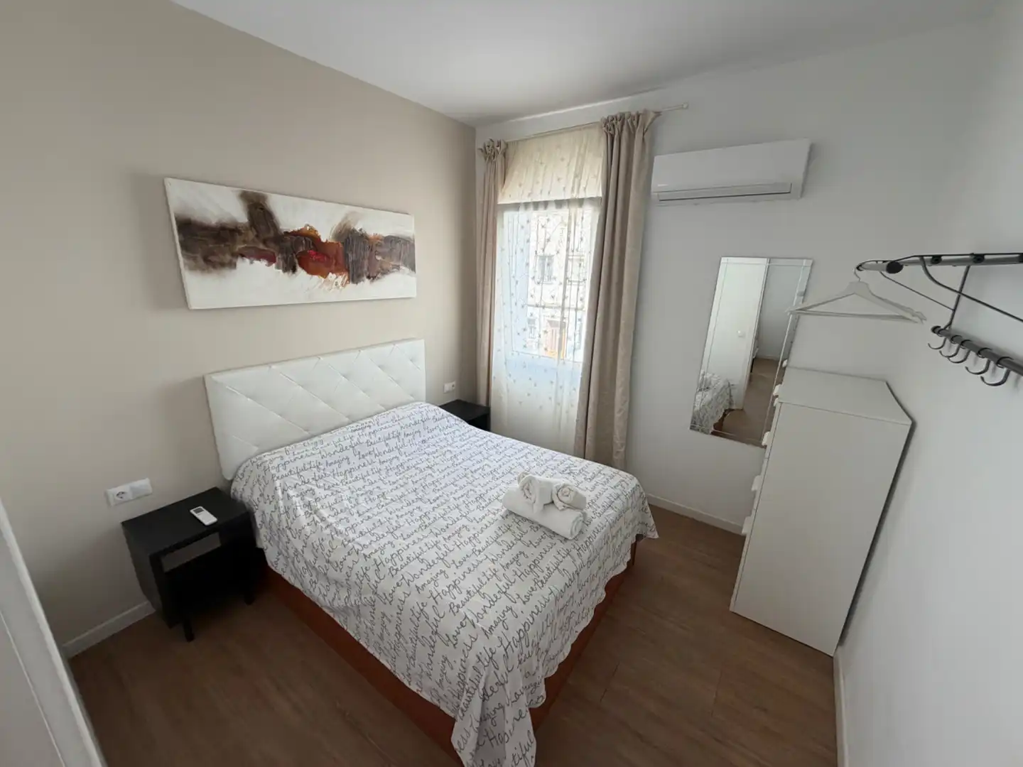 Habitación de Piso de alquiler en Málaga con Aire acondicionado, Calefacción y Amueblado