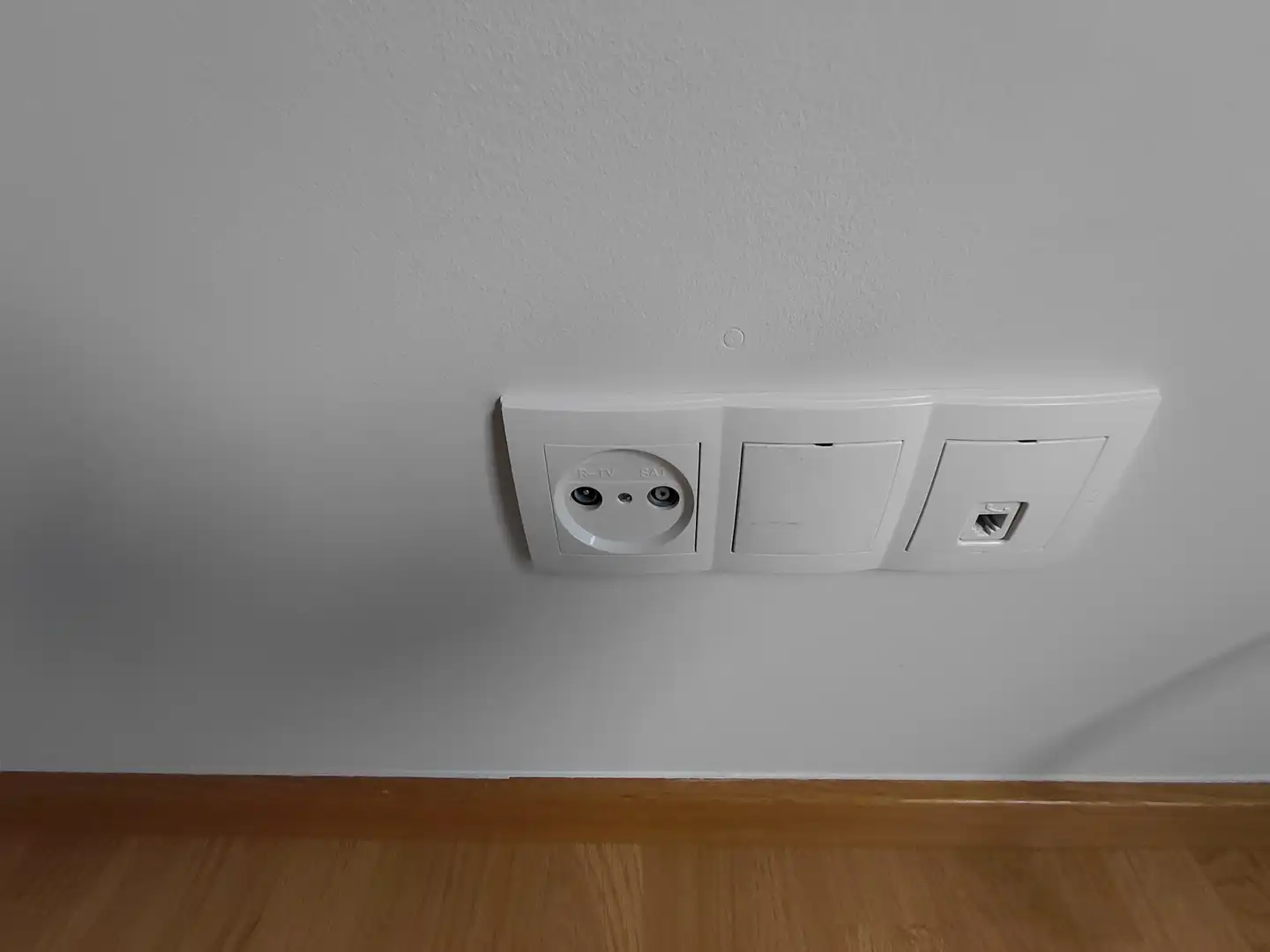 Piso en venta en Oleiros con Calefacción, Parquet y Trastero