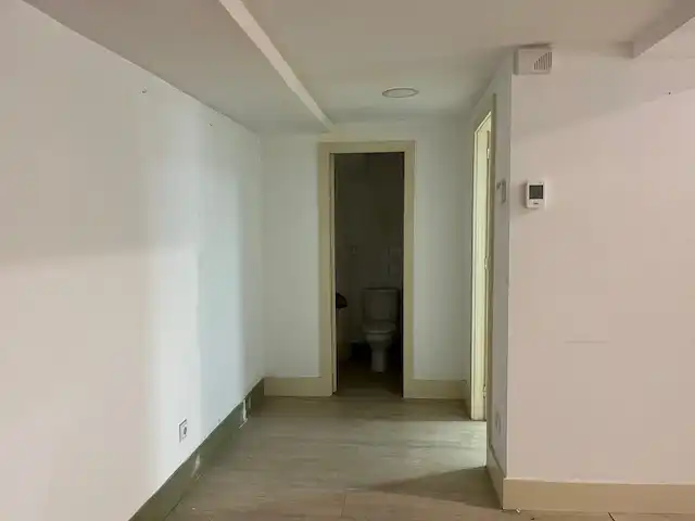Office space with lift for sale in Avinguda de Mistral, imagen 11