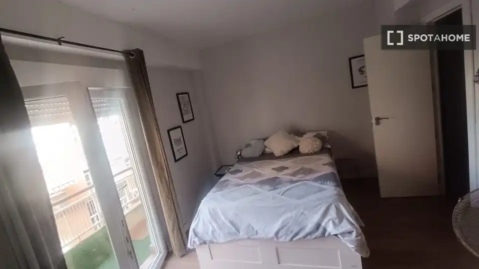 Habitación de Piso para compartir en Alicante / Alacant con Aire acondicionado, Calefacción y Amueblado