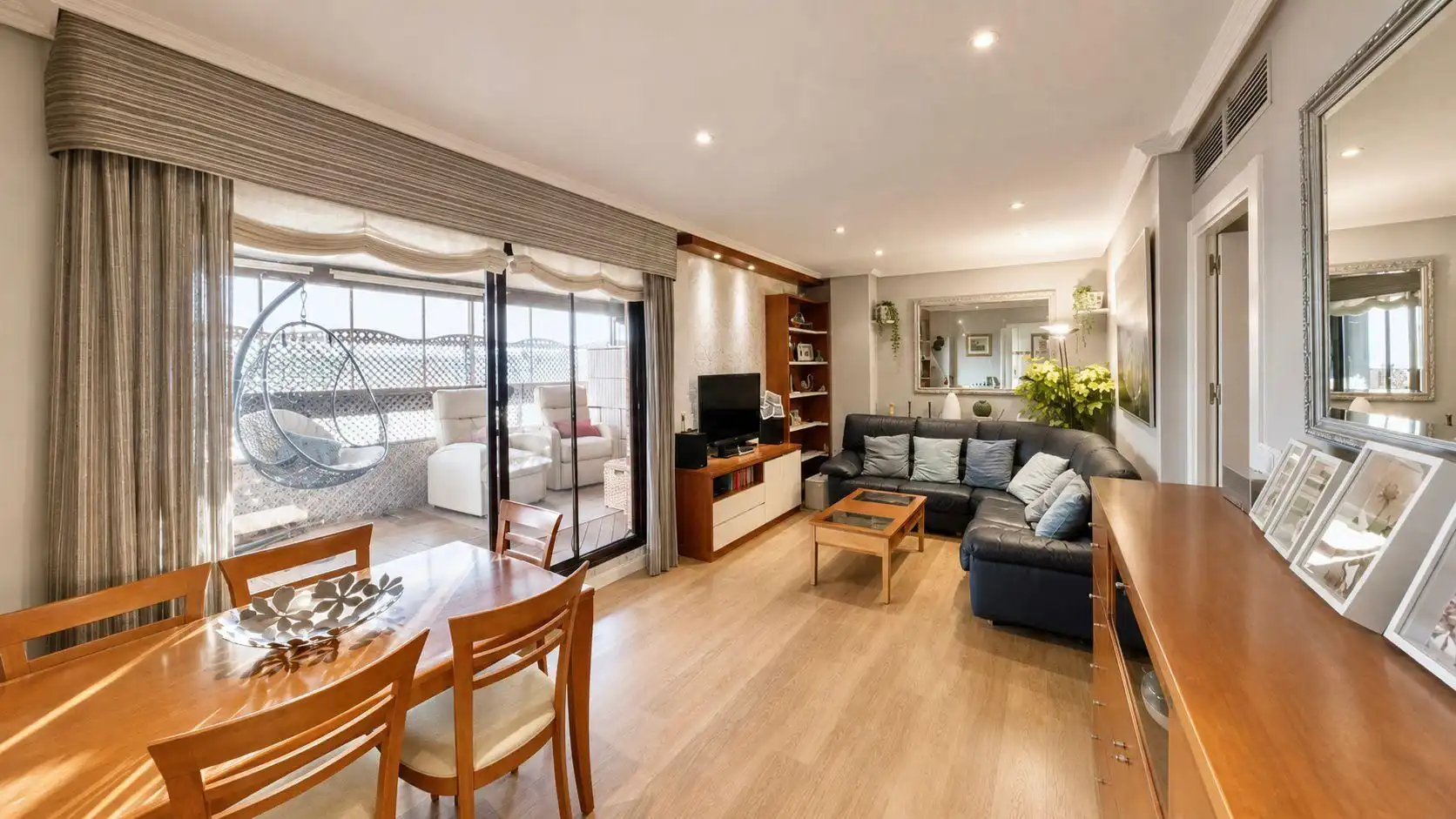 Sala de estar de Ático en venta en Hortaleza
