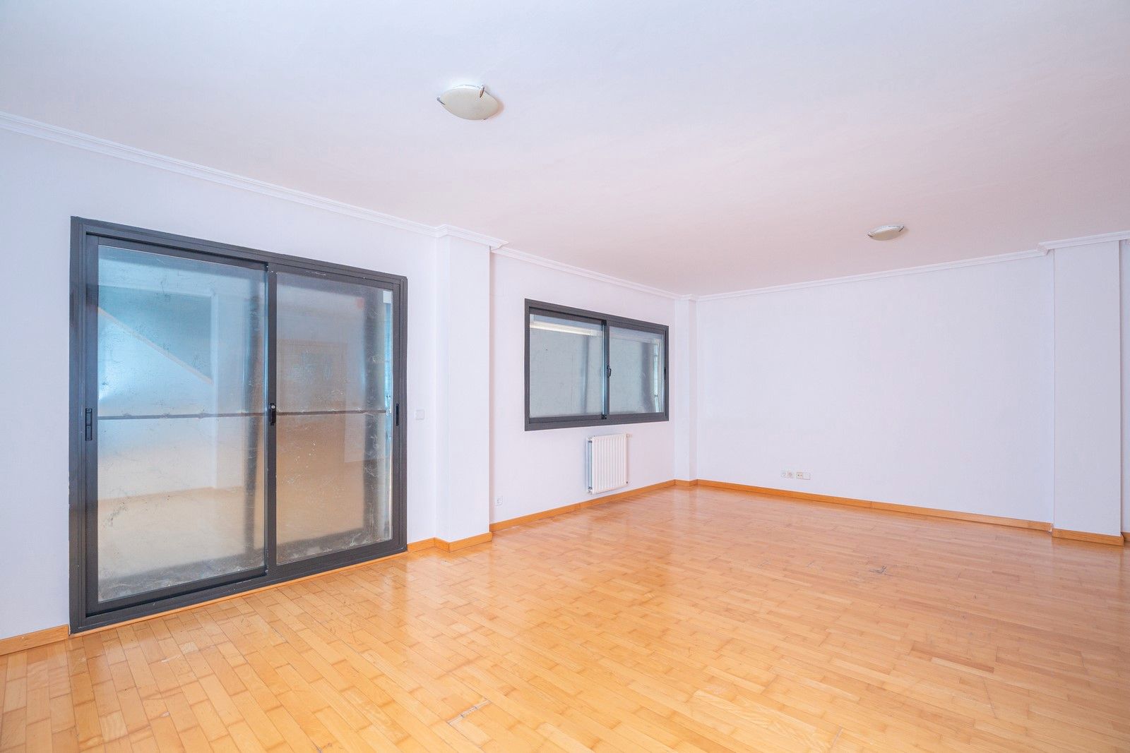 Flat for sale in Aranjuez  with Air Conditioner, Terrace and Balcony