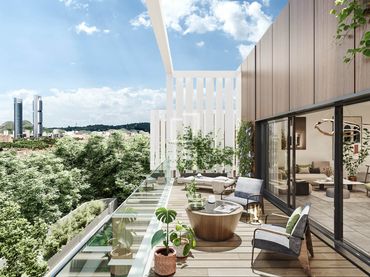 Penthouse with balcony for sale in Ciudad Lineal