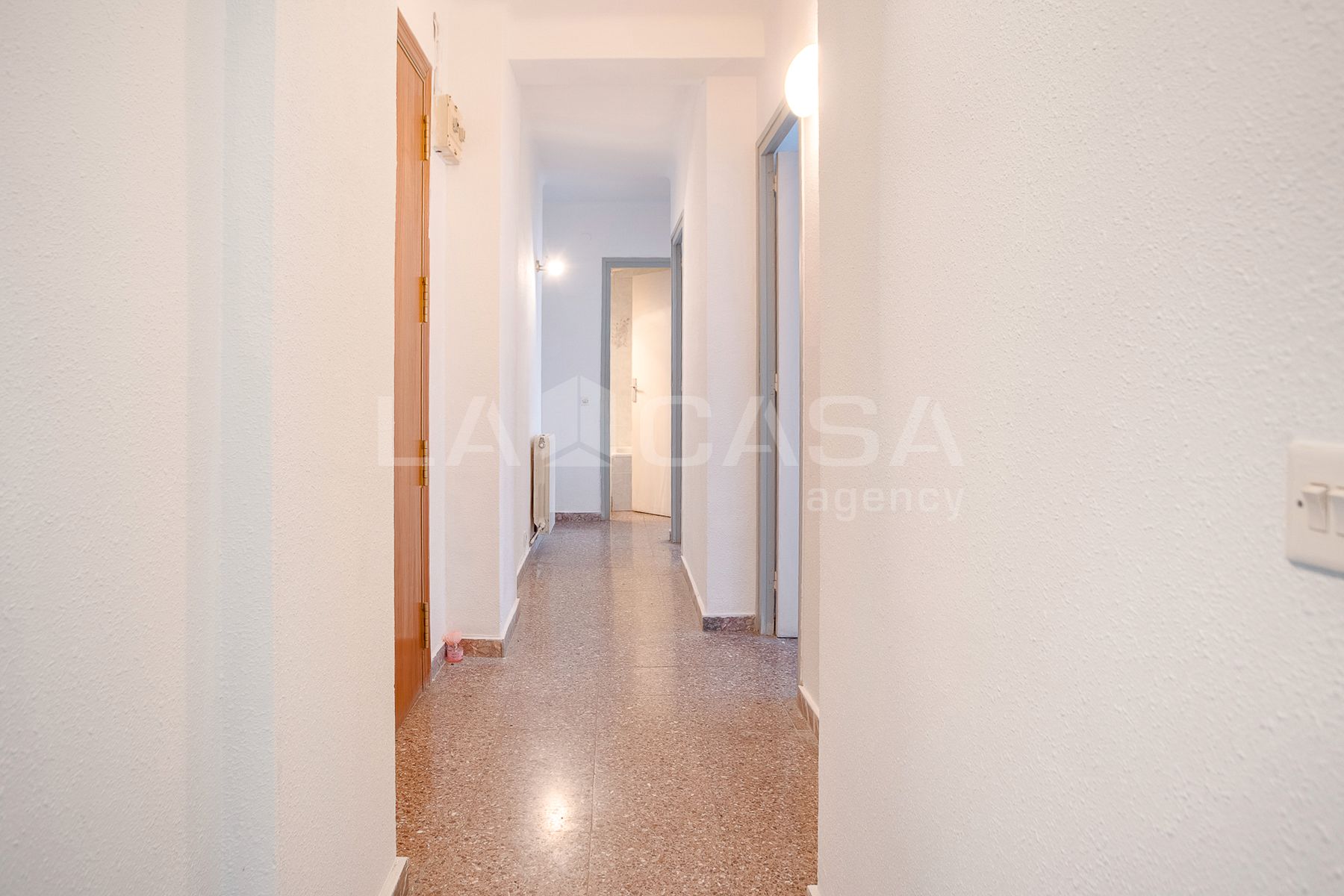 Piso en venta en  Barcelona Capital con Calefacción y Balcón