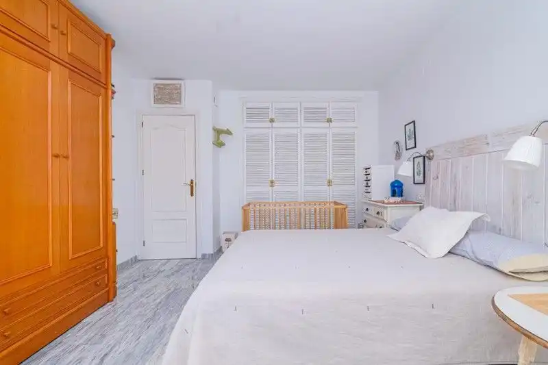 Dormitori de Casa o xalet en venda en Jun amb Aire condicionat, Terrassa i Traster