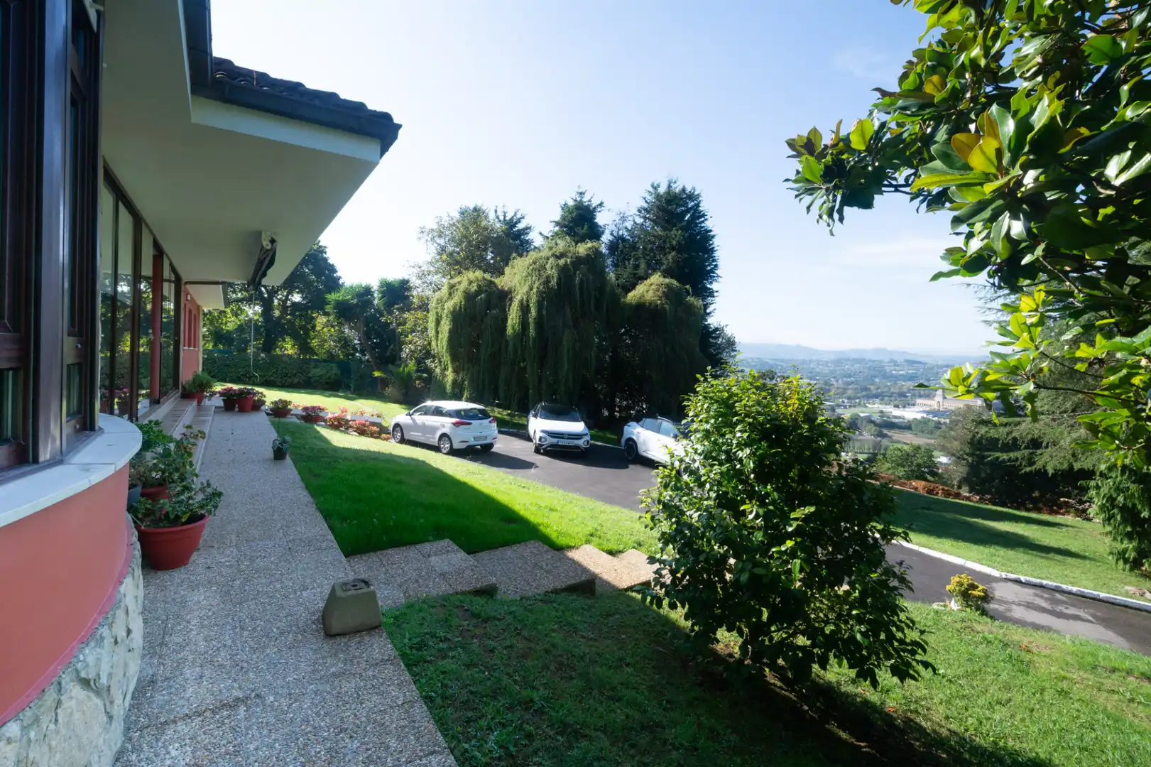 Vista exterior de Casa o chalet en venta en Somió - Cabueñes