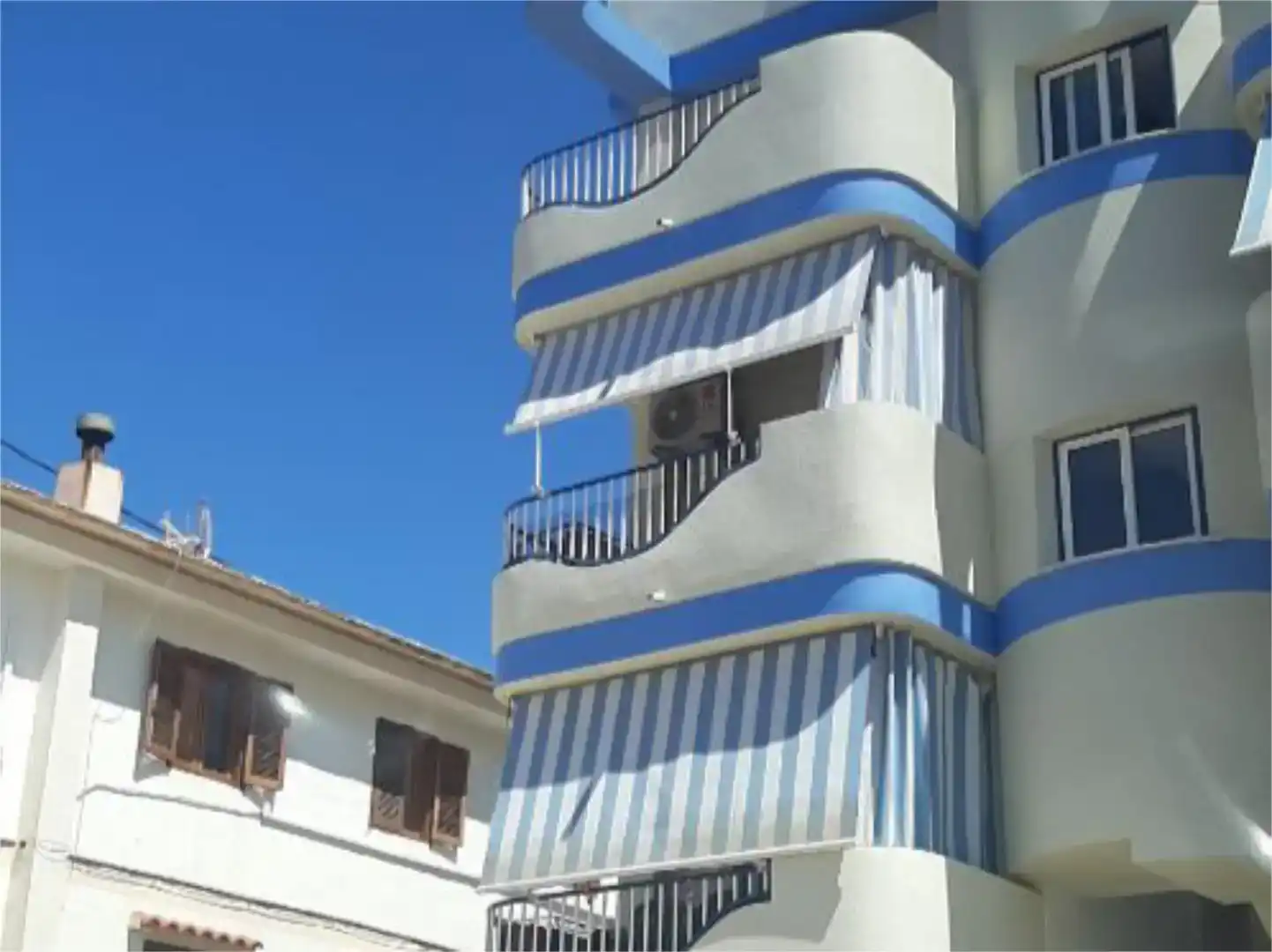 Exterior view of Flat for sale in Oliva  with Balcony