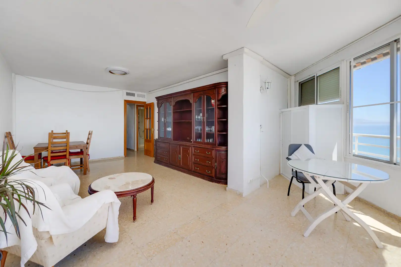 Sala de estar de Piso en venta en El Campello con Aire acondicionado, Trastero y Piscina comunitaria