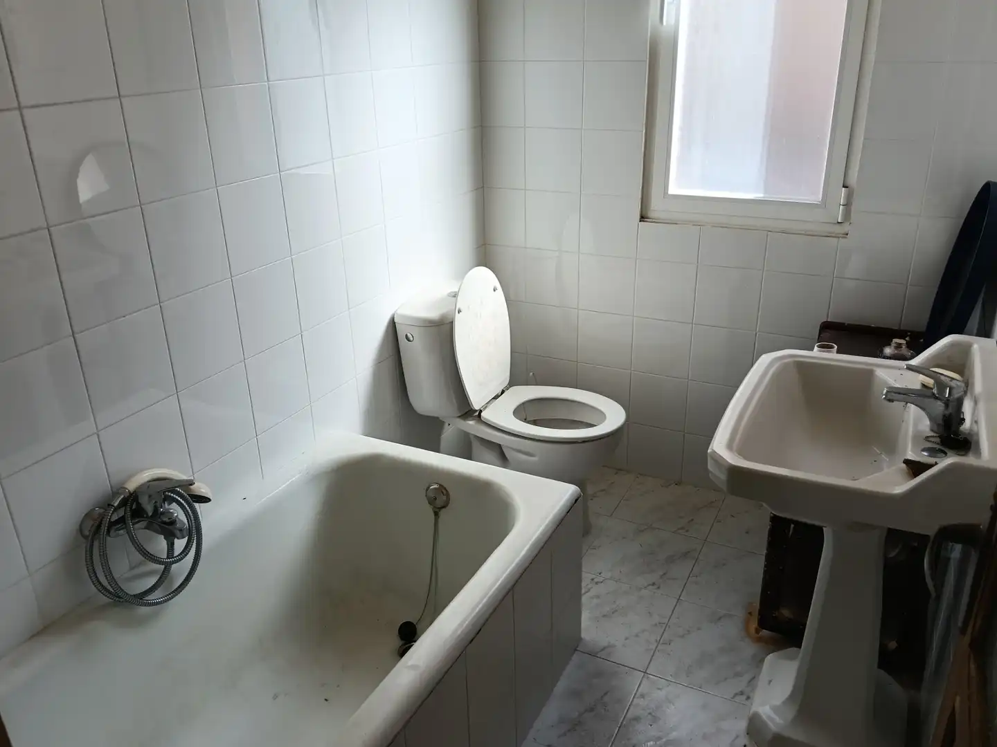 Baño de Casa adosada en venta en Curtis con Terraza y Trastero