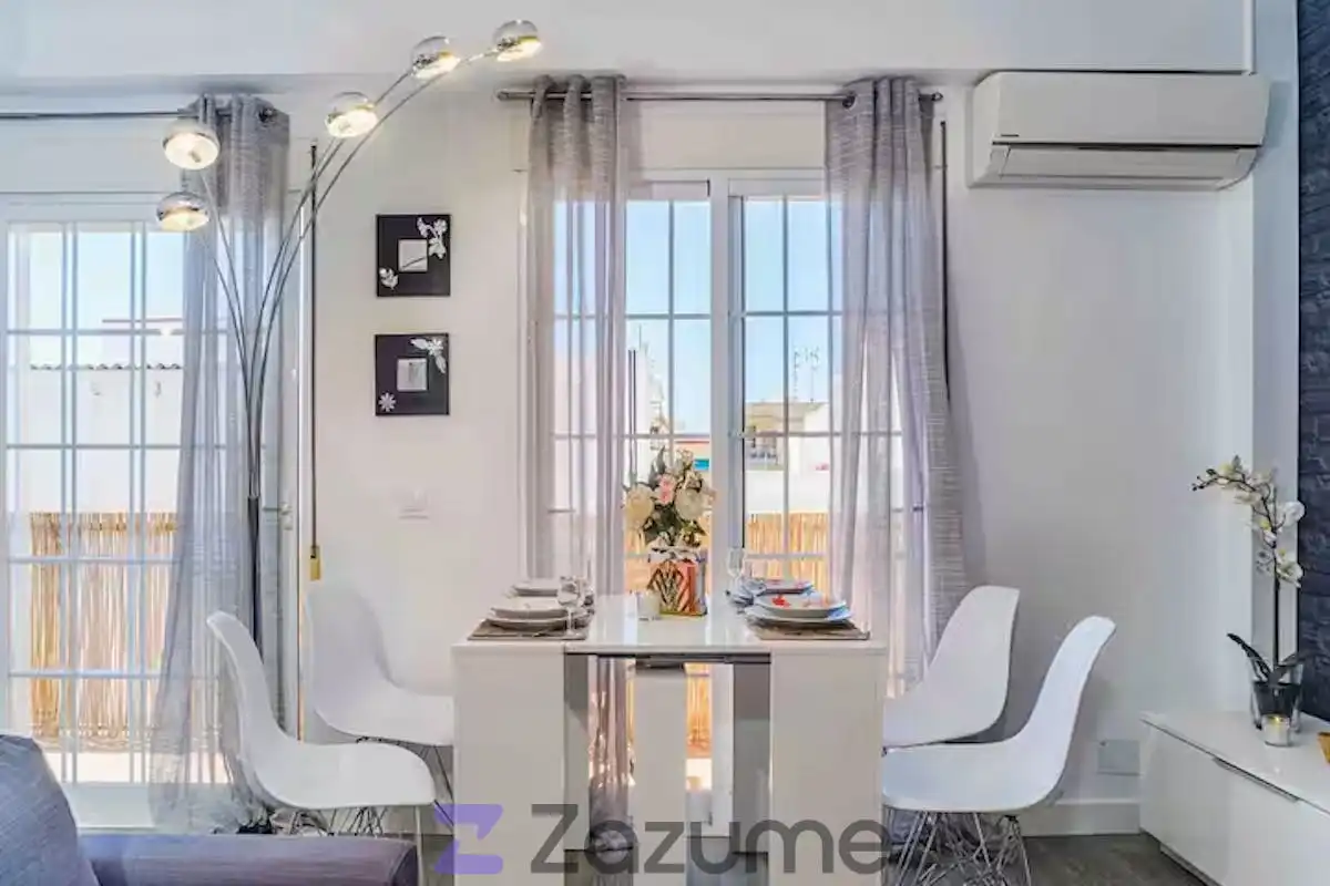 Comedor de Apartamento de alquiler en Jávea / Xàbia con Aire acondicionado, Amueblado y Horno
