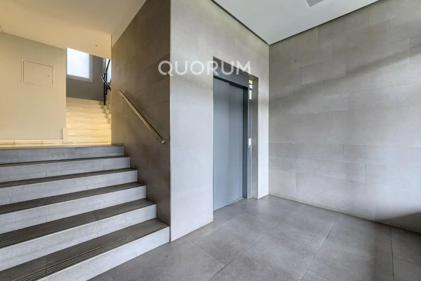 Piso en venta en Arrigorriaga con Calefacción, Terraza y Trastero