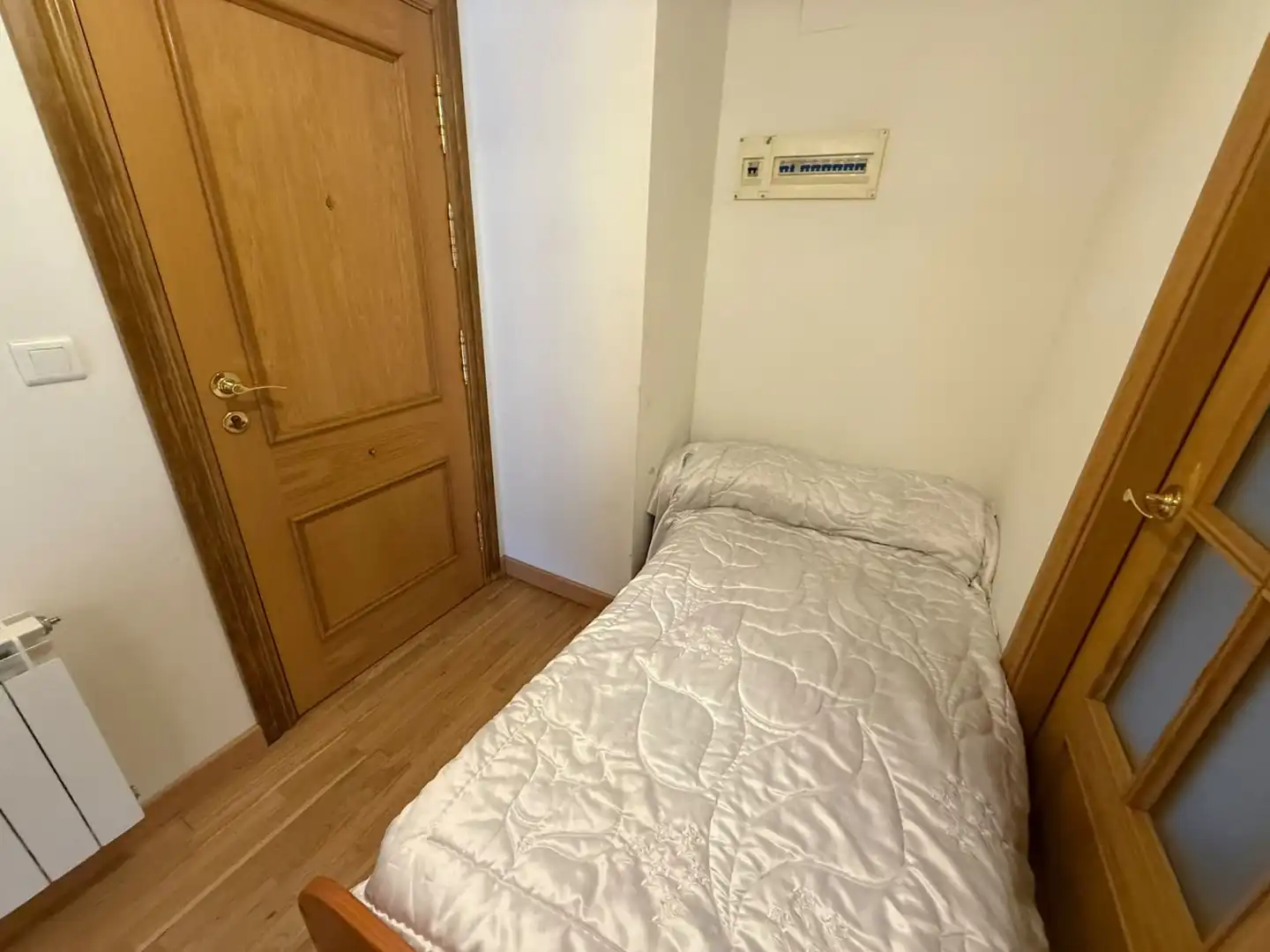 Habitación de Piso en venta en Hazas de Cesto con Calefacción, Terraza y Piscina comunitaria