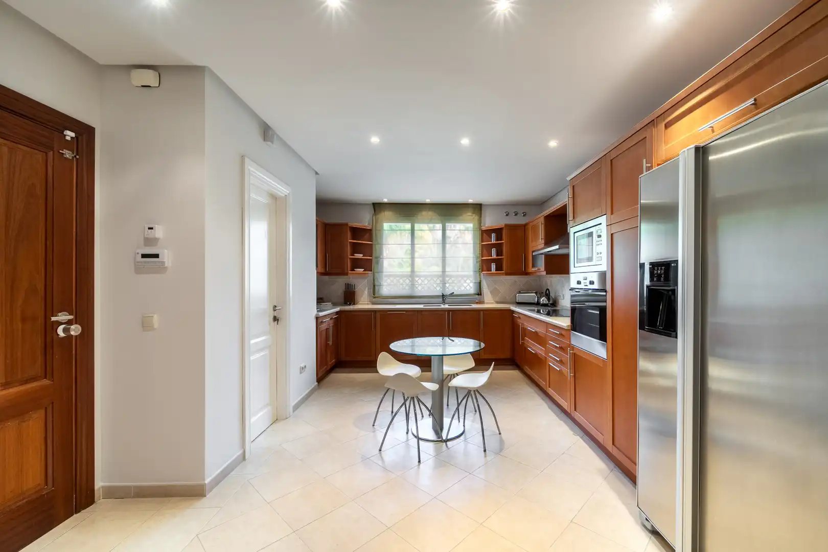 Cuina de Apartament en venda en Marbella amb Aire condicionat, Calefacció i Terrassa