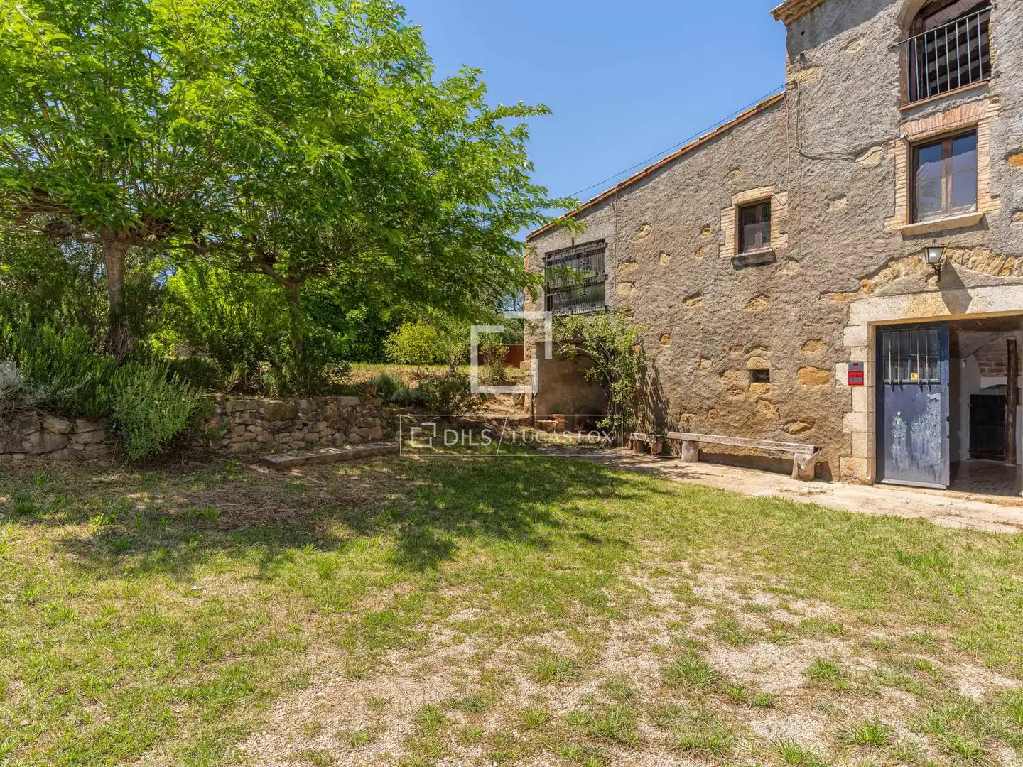 Casa rústica amb piscina en venda a Vilopriu, imagen 9