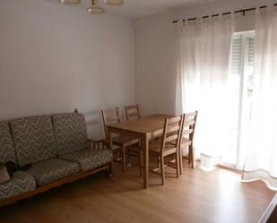 Living room of Flat to rent in Alcorcón  with Heating, Parquet flooring and Furnished