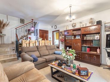 Maison jumelée avec balcon à vendre à Camino Cementerio 13