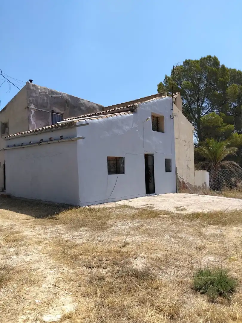 Casa rústica en venda a El Pinós / Pinoso